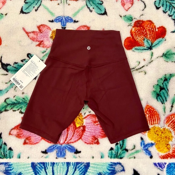 Brand New Align HR Short 8” - Picture 4 of 4